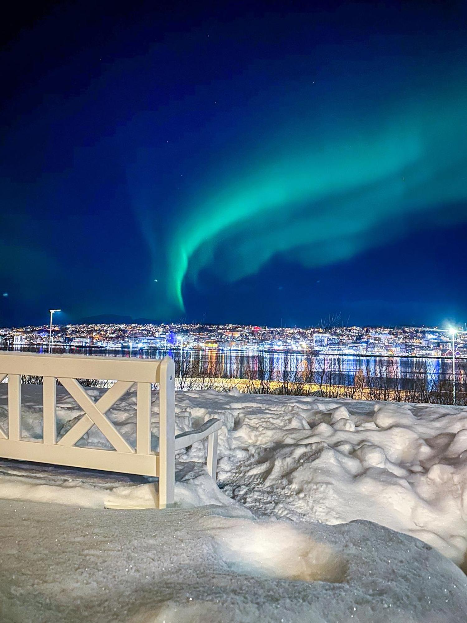 Panorama View - Free Parking - Perfect For Couples Apartman Tromsø Kültér fotó